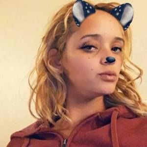 Meet your Posher, Nichole